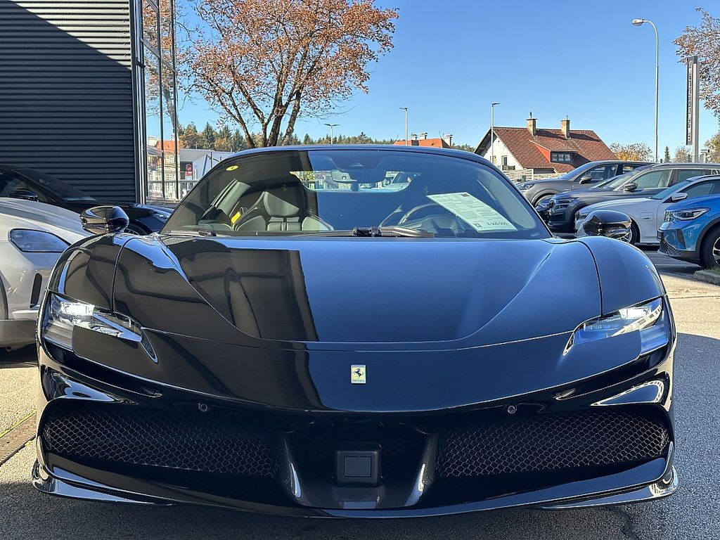 Ferrari SF90 2024
