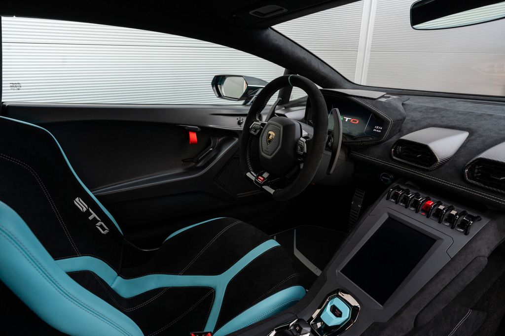 Lamborghini Huracán 2023