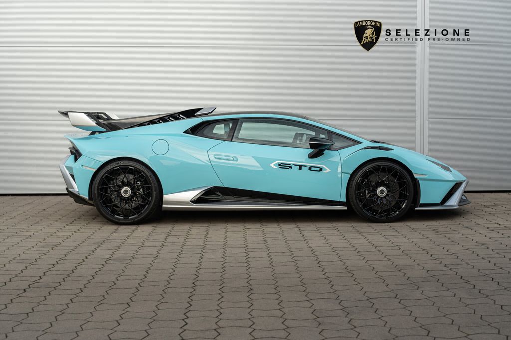 Lamborghini Huracán 2023