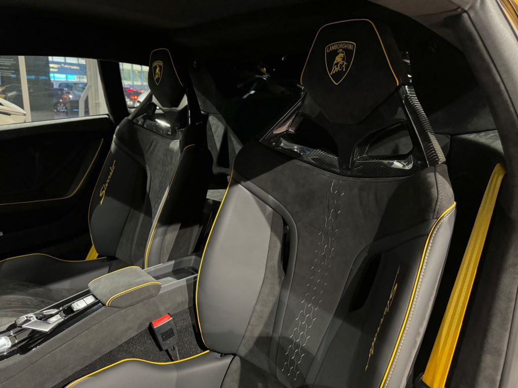 Lamborghini Huracán 2025