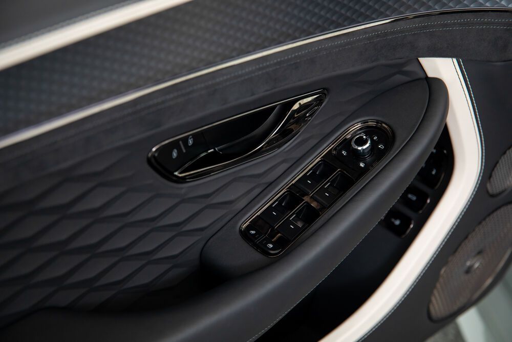 Bentley Continental 2024