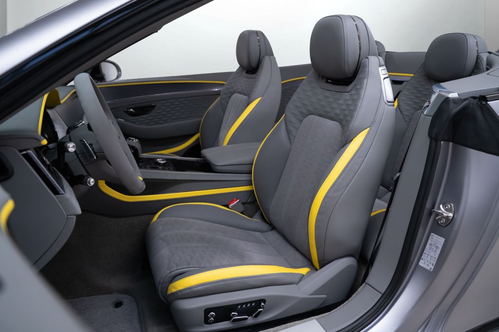 Bentley Continental GTC 2024