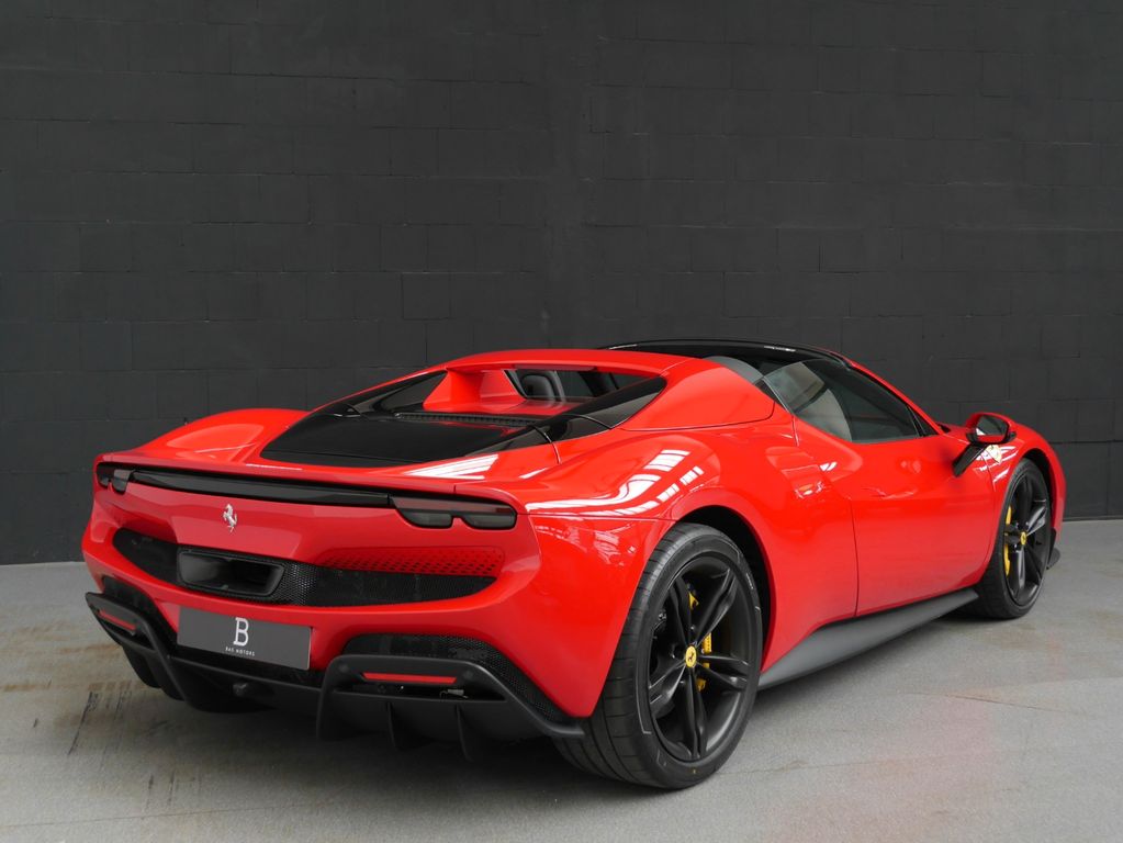 Ferrari 296 GTS 2025