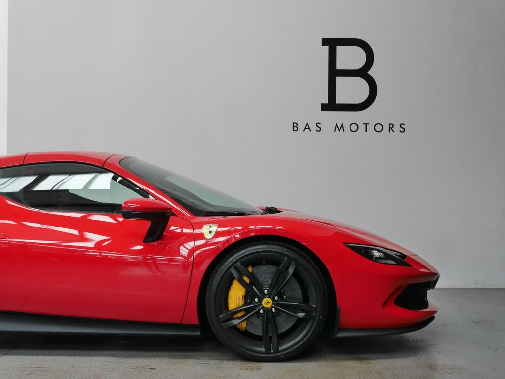 Ferrari 296 GTS 2025