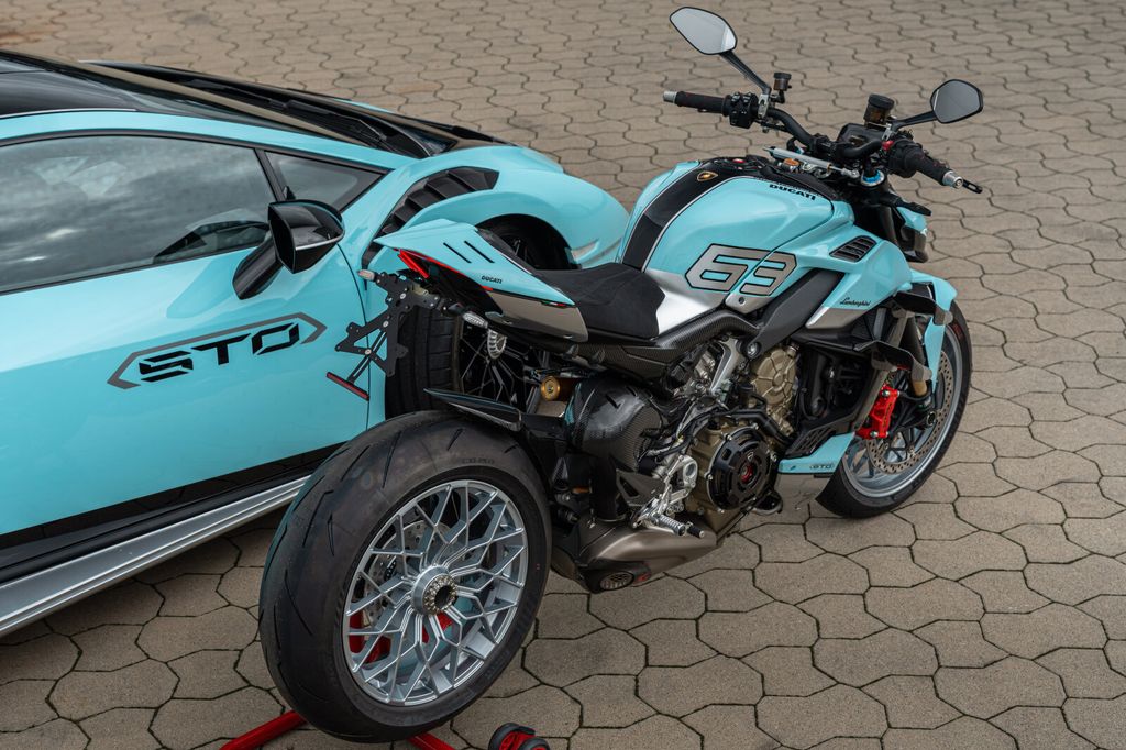 Lamborghini Huracán 2023