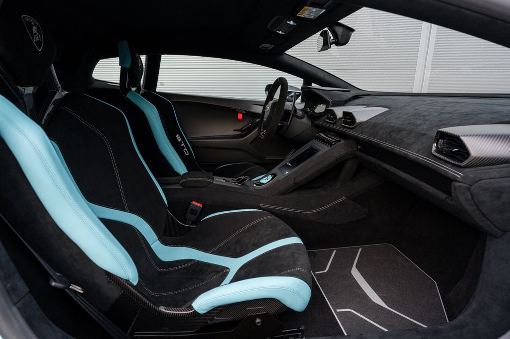 Lamborghini Huracán 2023