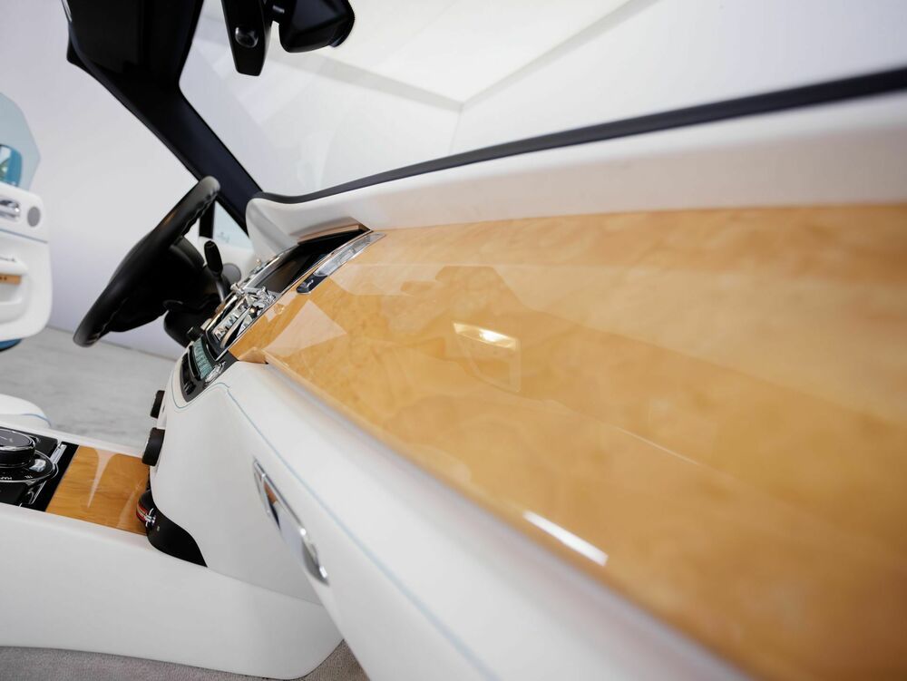 Rolls-Royce Dawn 2017