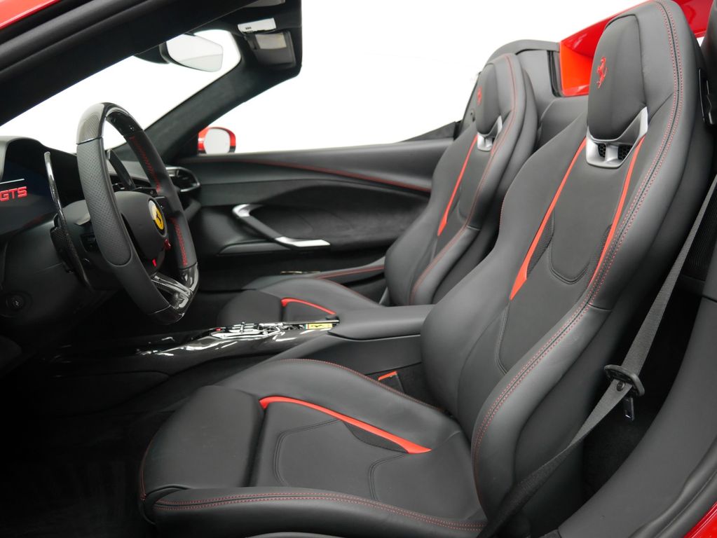 Ferrari 296 GTS 2025