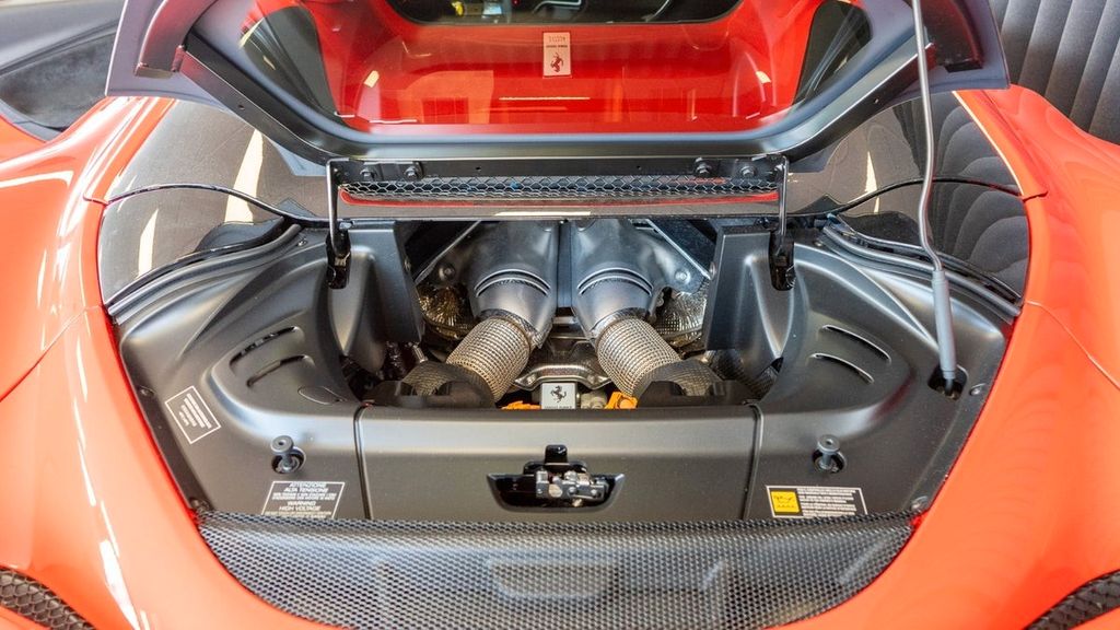 Ferrari 296 GTS 2025