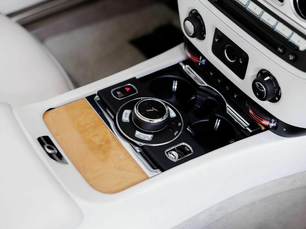 Rolls-Royce Dawn 2017