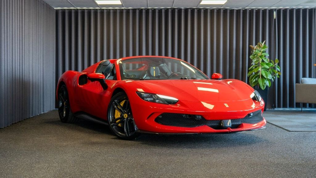 Ferrari 296 GTS 2025