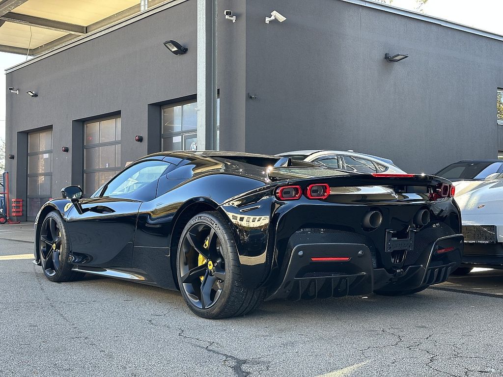 Ferrari SF90 2024