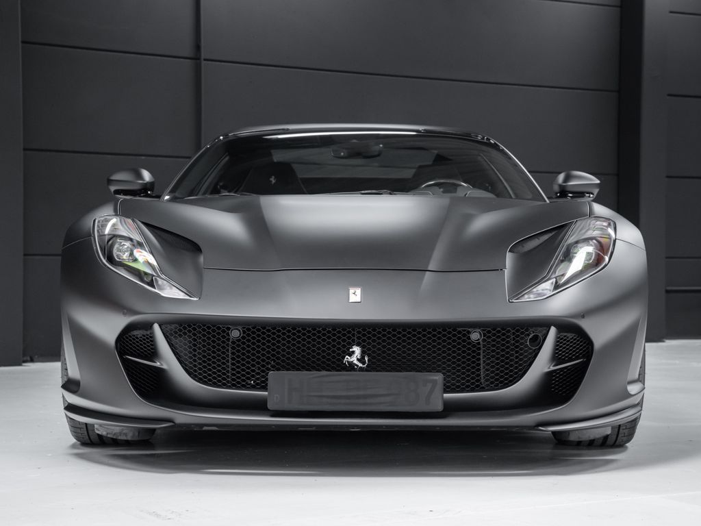 Ferrari 812 2021