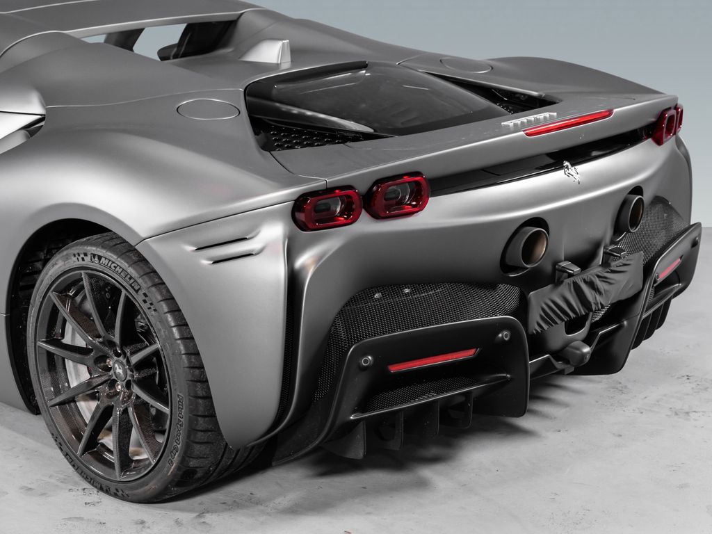 Ferrari SF90 2023