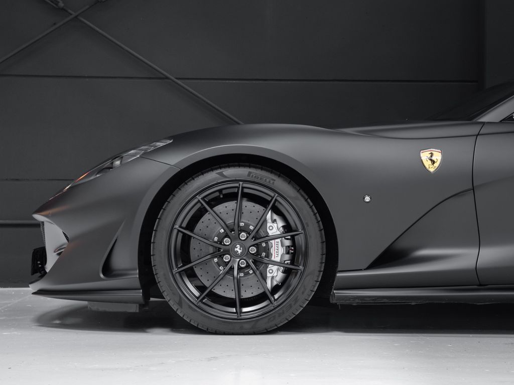 Ferrari 812 2021
