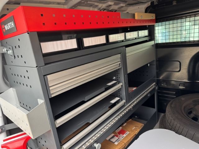 Ford Transit Courier 2021