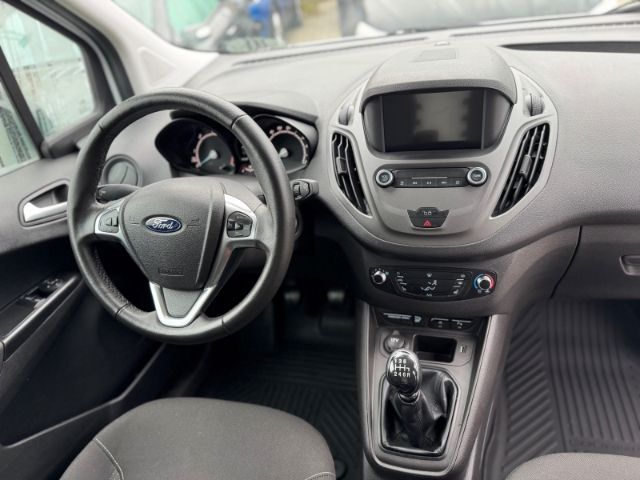 Ford Transit Courier 2021