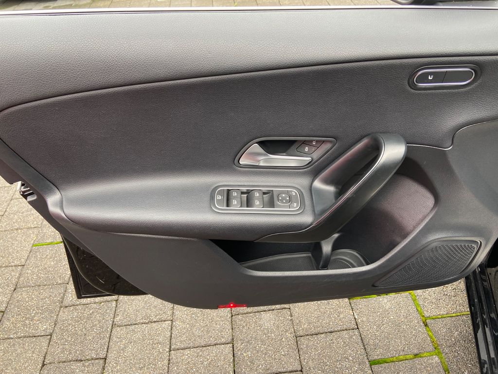 Mercedes-Benz A 180 2021