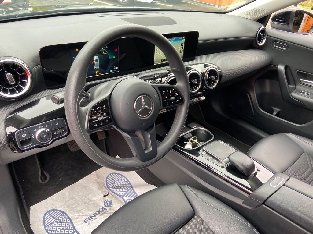 Mercedes-Benz A 180 2021