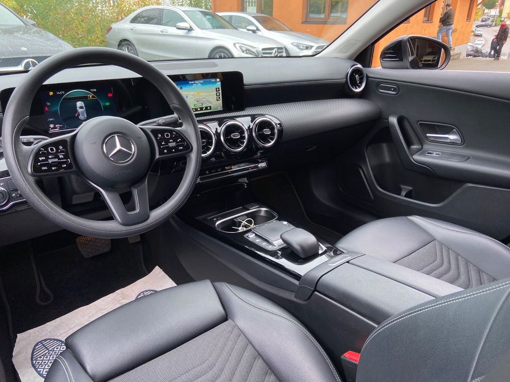 Mercedes-Benz A 180 2021