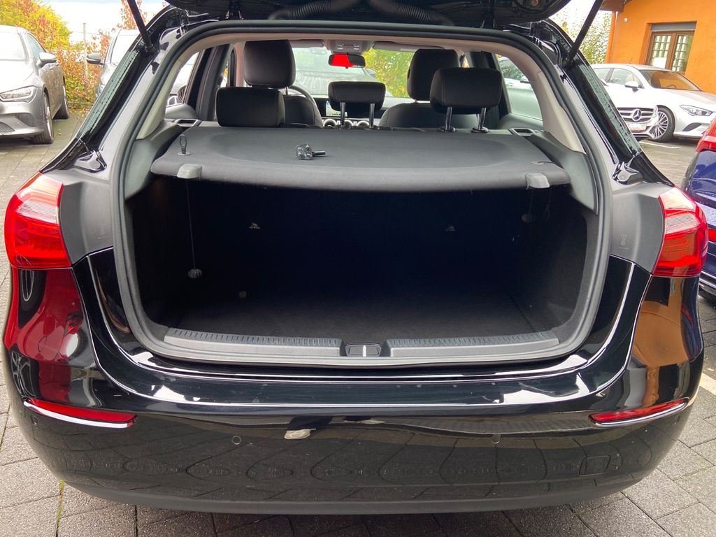 Mercedes-Benz A 180 2021