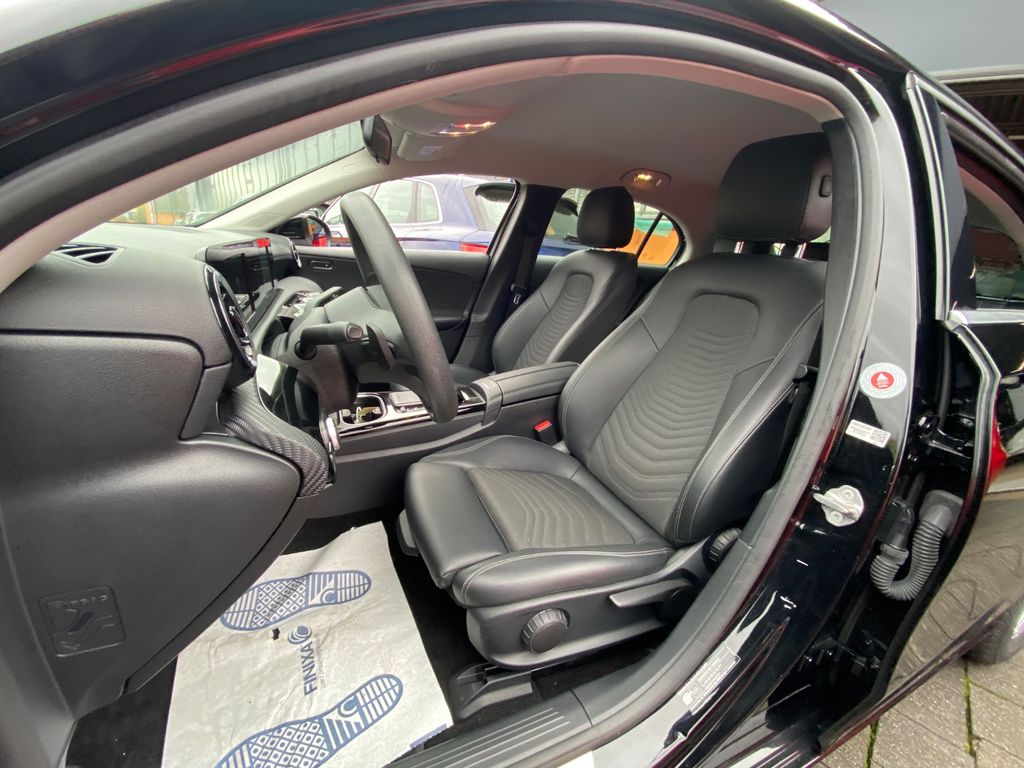 Mercedes-Benz A 180 2021