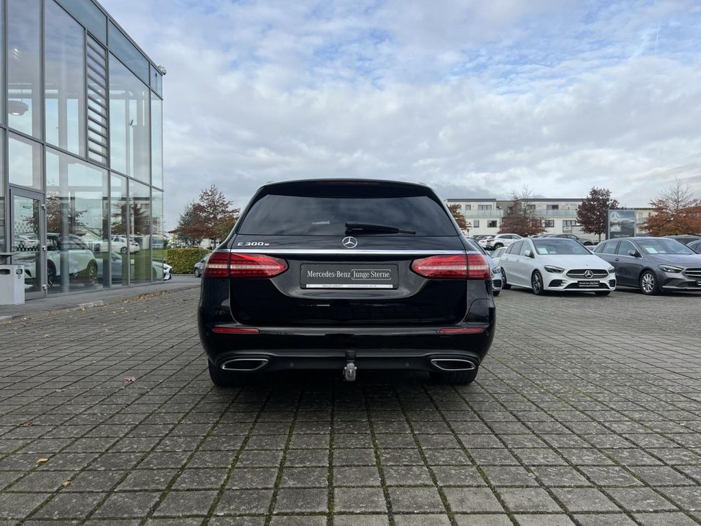 Mercedes-Benz E 300 2022