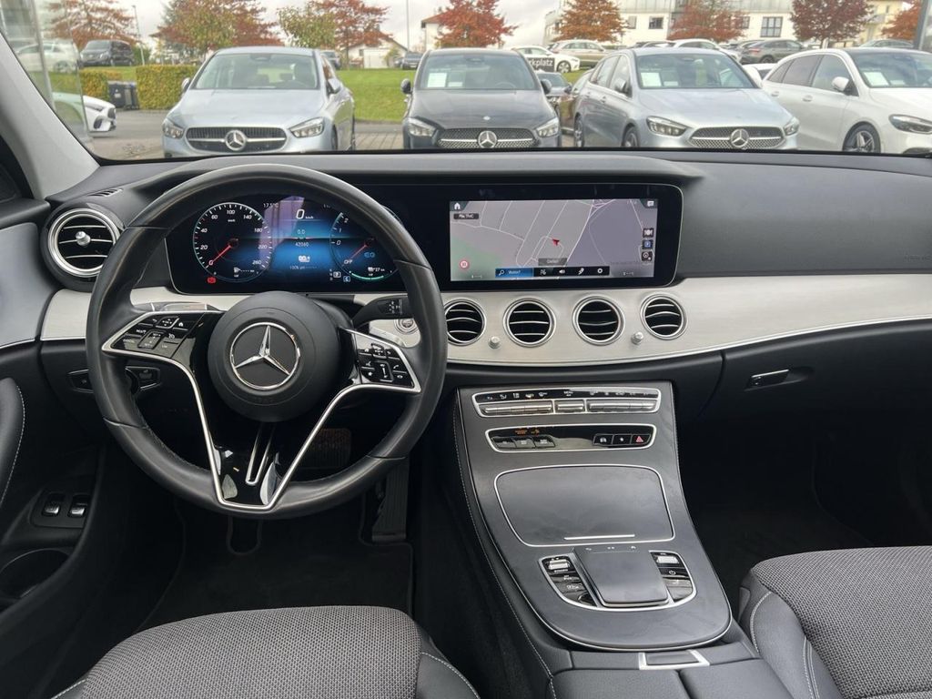 Mercedes-Benz E 300 2022