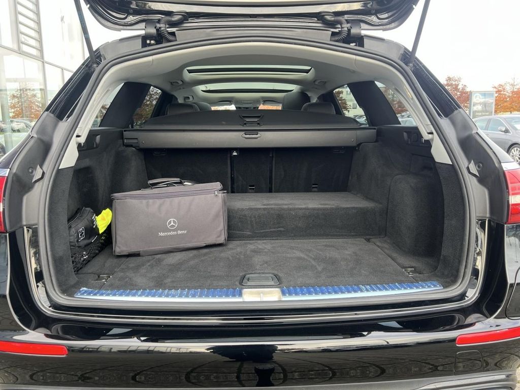 Mercedes-Benz E 300 2022