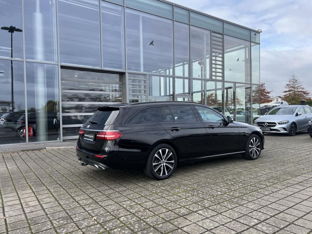 Mercedes-Benz E 300 2022