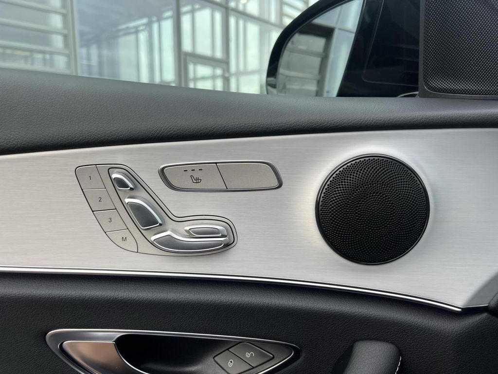 Mercedes-Benz E 300 2022