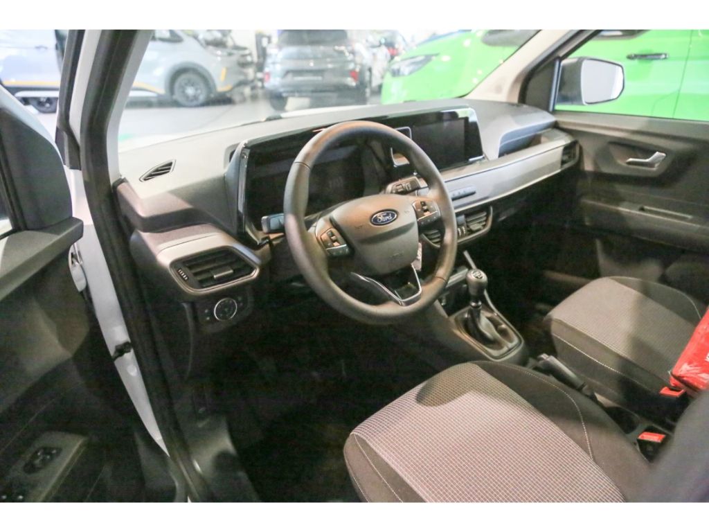 Ford Transit Courier 2025