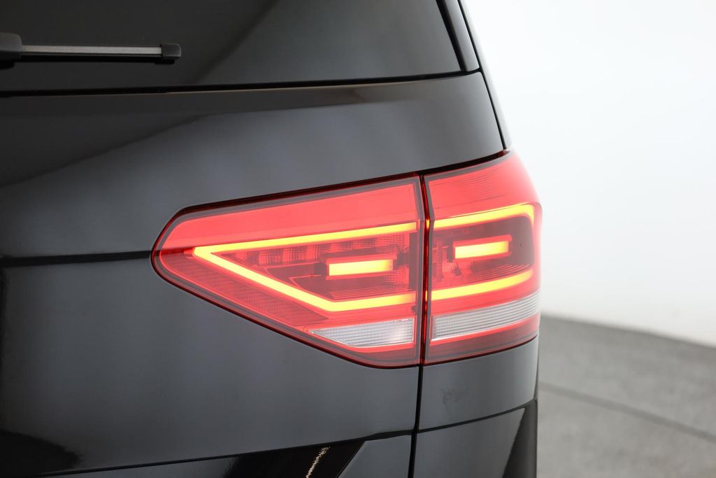 Volkswagen Touran 2025