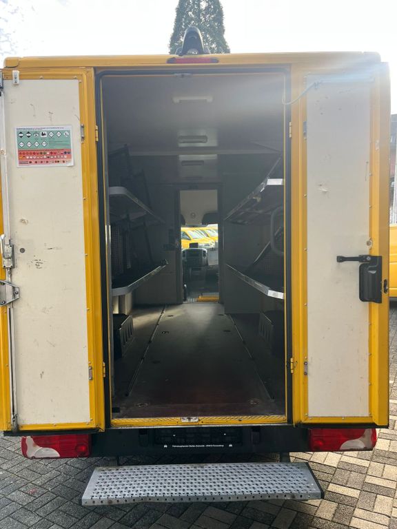 Mercedes-Benz Sprinter 2011