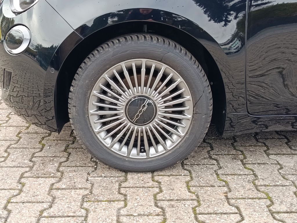 Fiat 500e 2023