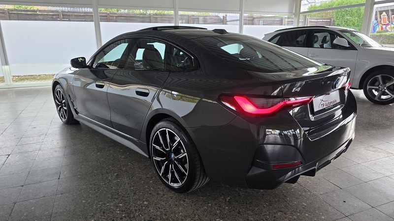 BMW i4 2023