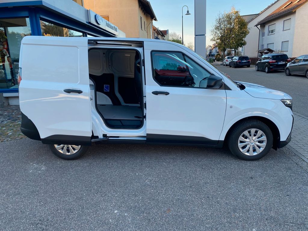 Ford Transit Courier 2025