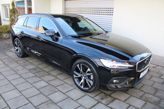 Volvo V60 2025