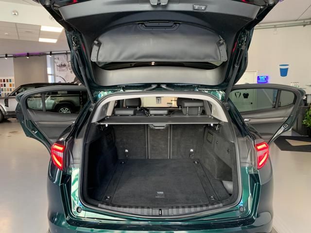 Alfa Romeo Stelvio 2021