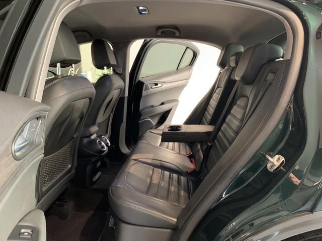 Alfa Romeo Stelvio 2021