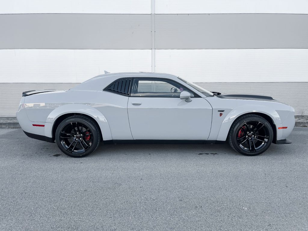 Dodge Challenger 2020