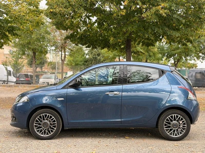 Lancia Ypsilon 2023