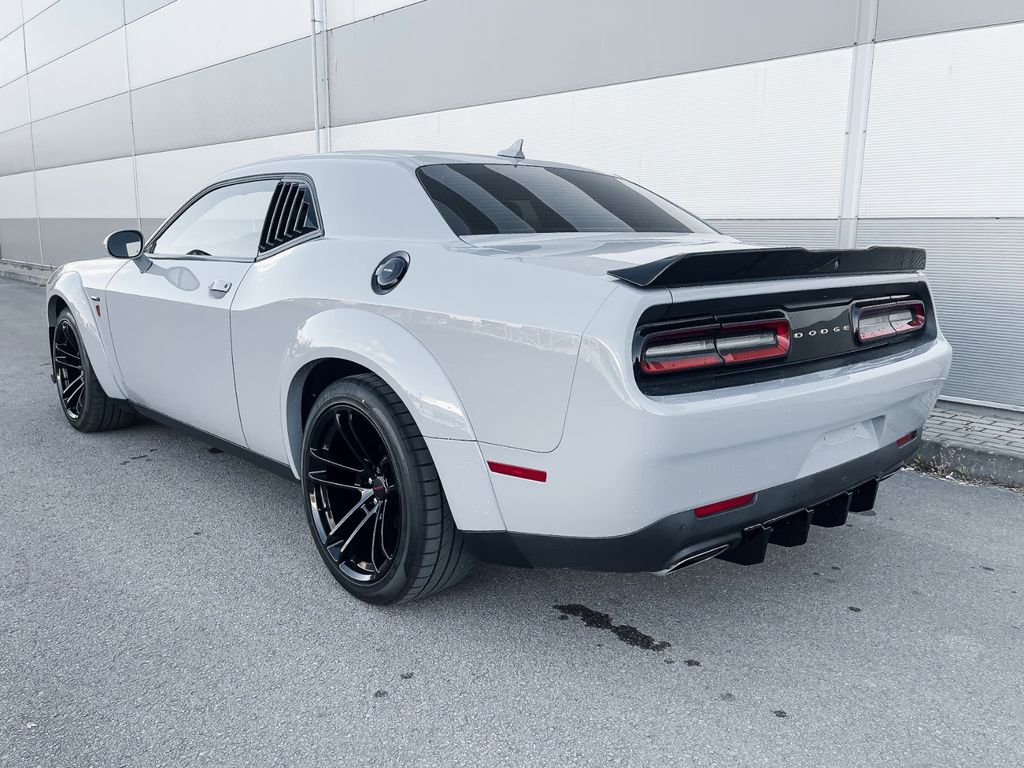 Dodge Challenger 2020