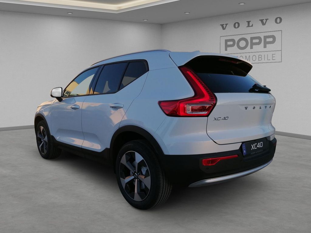 Volvo XC40 2025