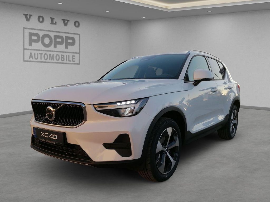Volvo XC40 2025