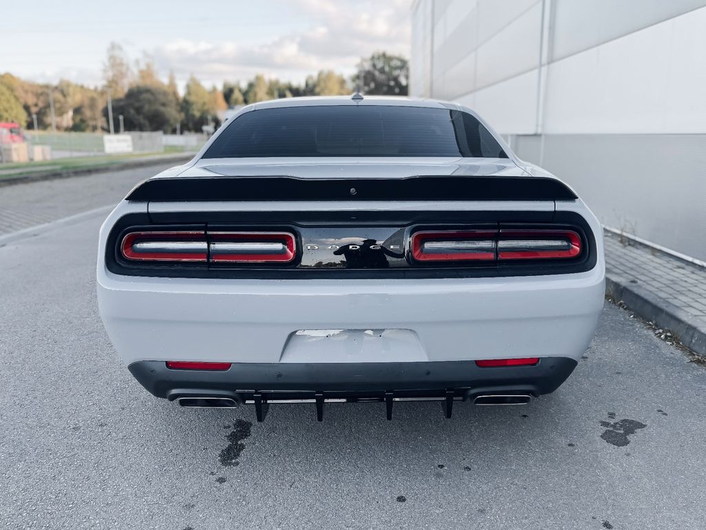 Dodge Challenger 2020