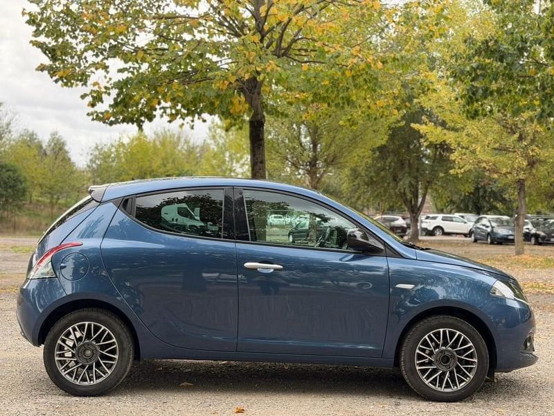Lancia Ypsilon 2023