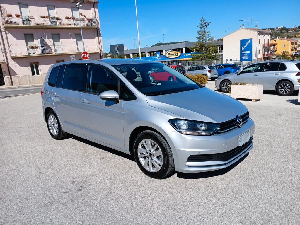 Volkswagen Touran 2021