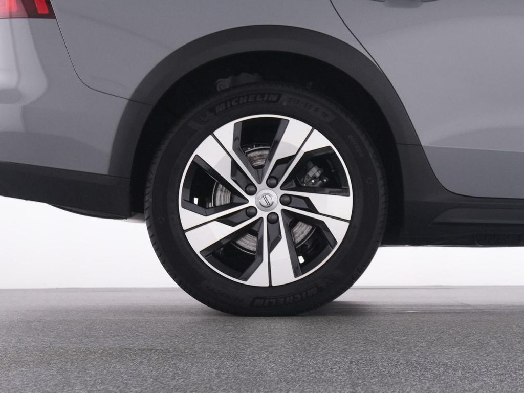 Volvo V60 Cross Country 2023