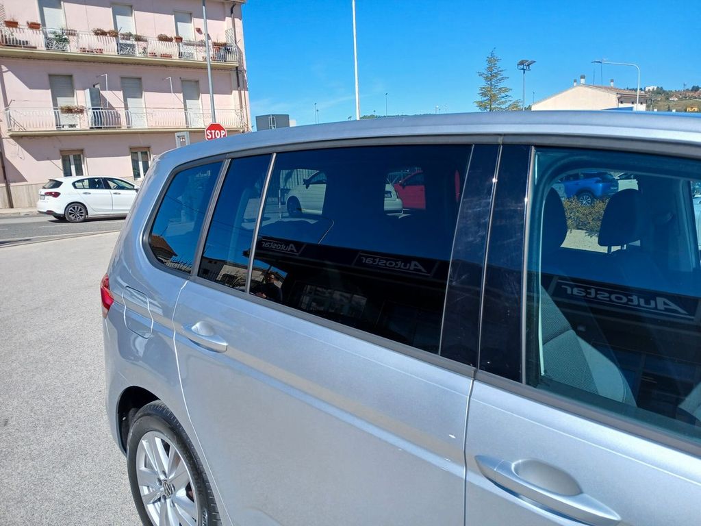 Volkswagen Touran 2021